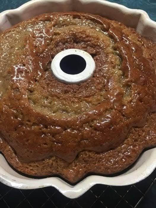 The Ultimate Cake Recipe: A Family Favorite That Never Disappoints 482319970_3637800379852310_6947421461060160159_n